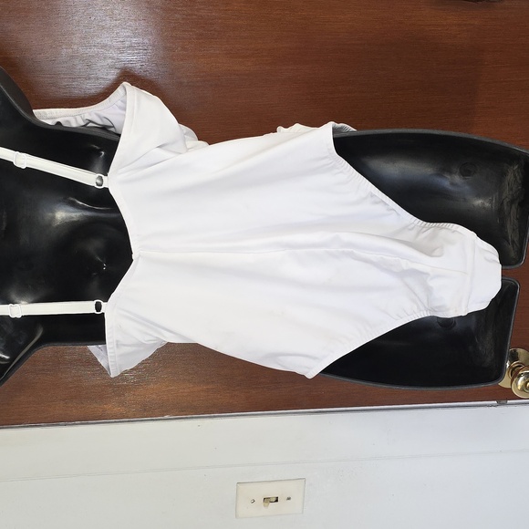 NEW VENUS White Ruched One-Piece Swimsuit - Picture 5 of 8